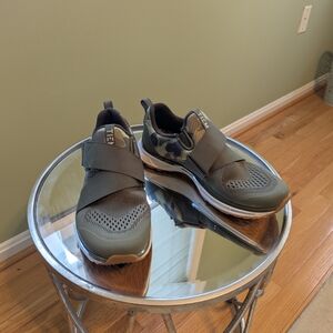 Tiem Women’s Olive Green Slip-On Indoor Cycling/Sneaker with Cross-Strap